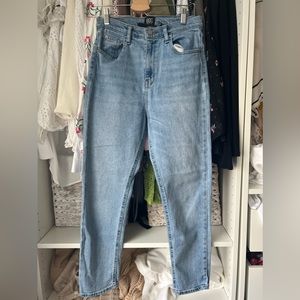 BDG Girlfriend High Rise Cropped Jeans